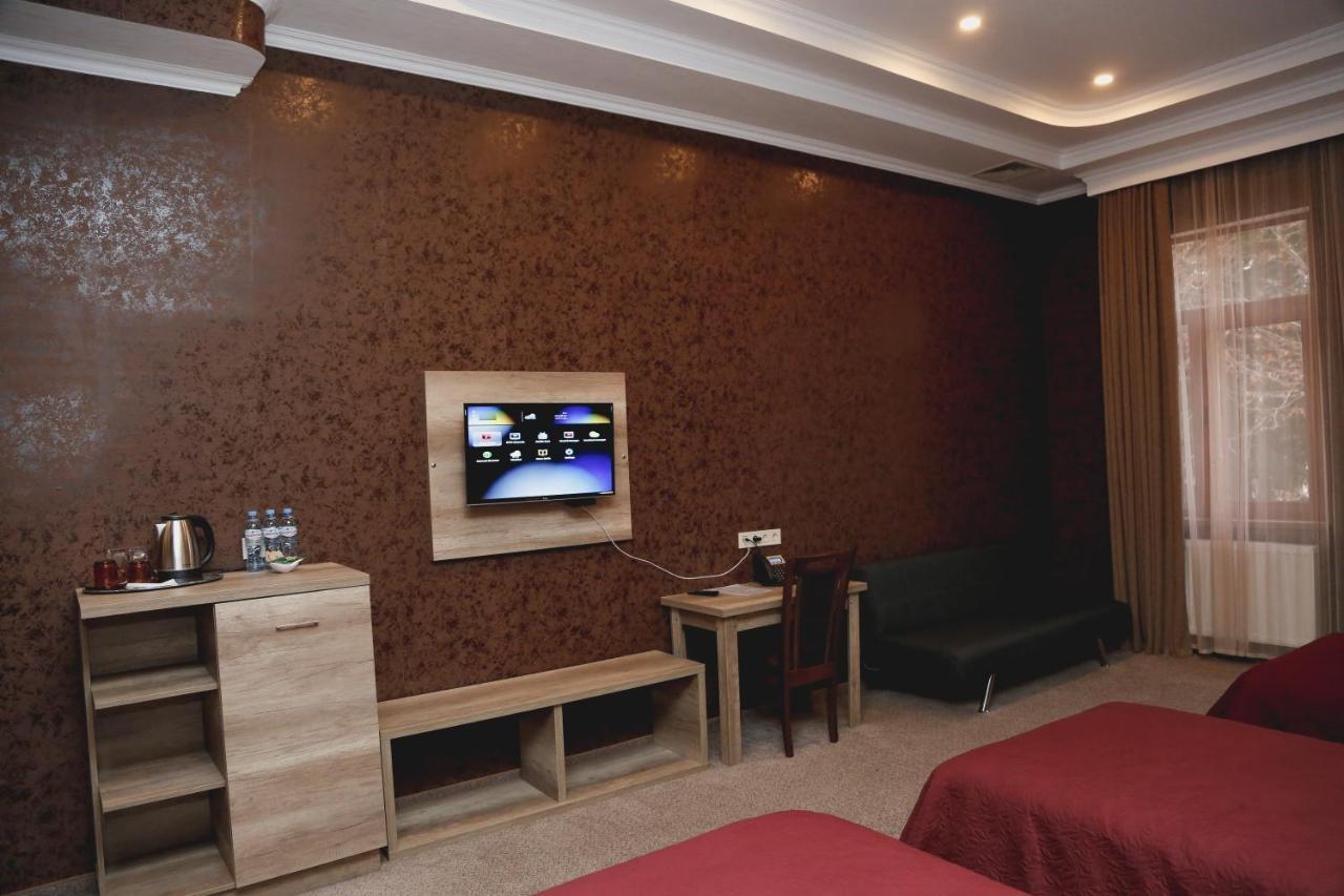 Hotel King David The Builder Kʼutʼaisi Exterior foto