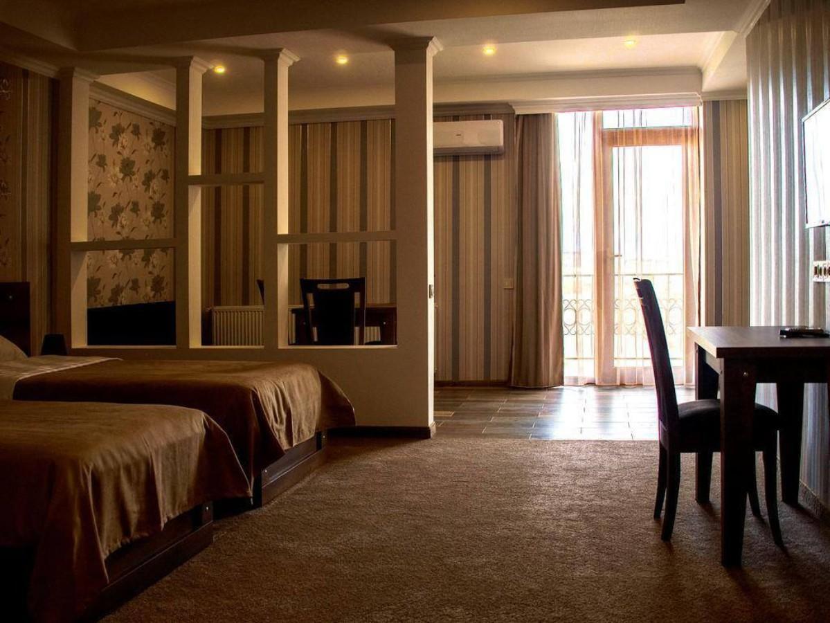 Hotel King David The Builder Kʼutʼaisi Exterior foto