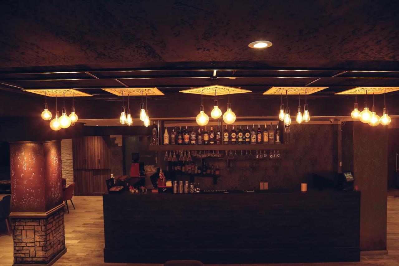 Hotel King David The Builder Kʼutʼaisi Exterior foto